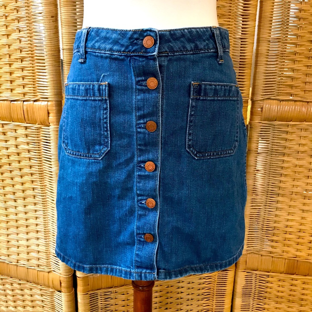 Amazing Denim Gap Skirt